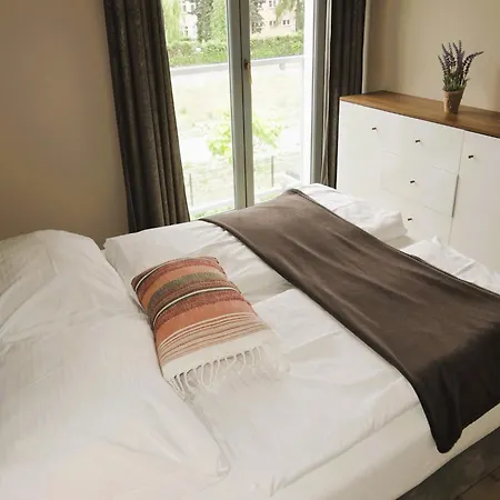 New, Large For 4 People Feriehus
